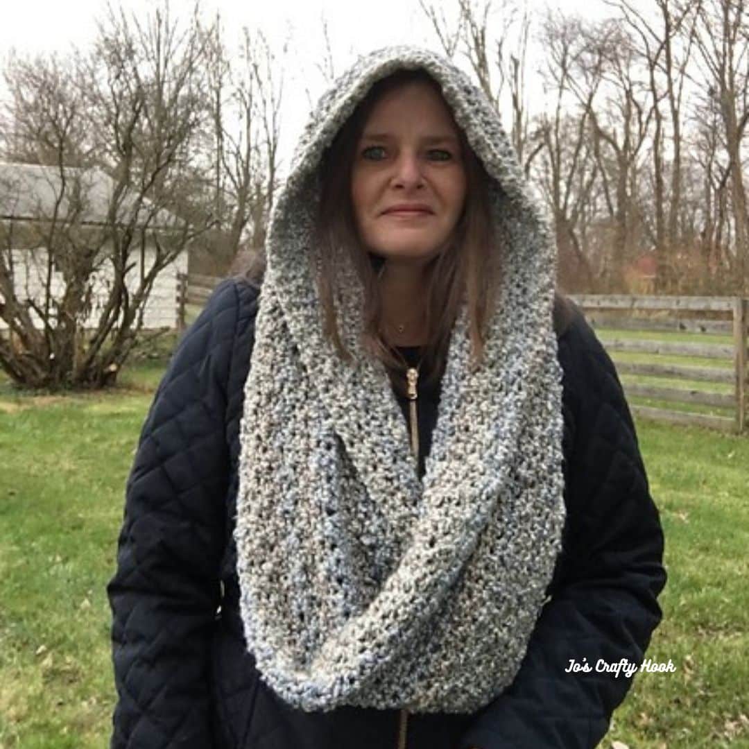 Floret Mobius Cowl Crochet Pattern